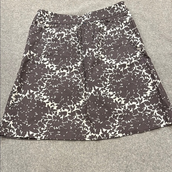 Boden Floral Grey and White Women's Skirt Size 4 - Picture 1 of 3
